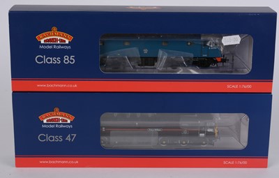 Lot 386 - Two Bachmann diesel electric 00-gauge locomotives
