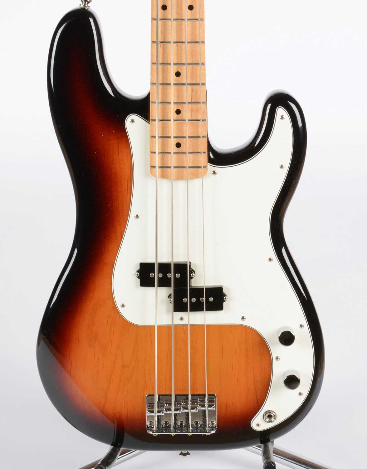 Lot 339 Fender Mexico Precision Bass 3919