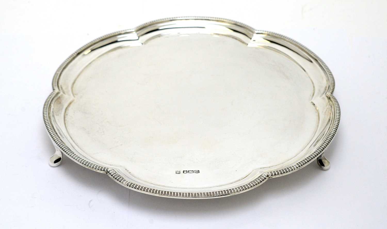 Lot 197 - A silver waiter, by Fenton Brothers Ltd