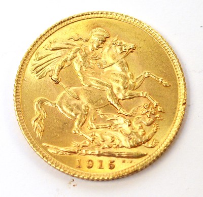 Lot 143 - A 1915 gold sovereign.
