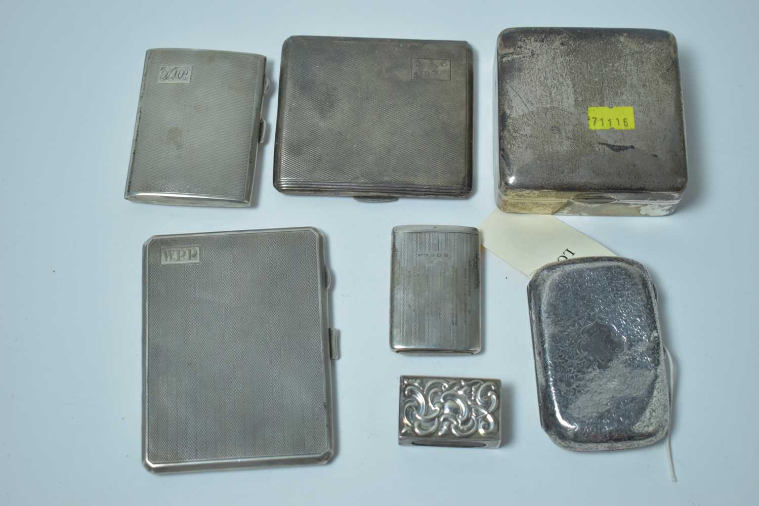 Lot 159 - A group of silver cigarette and vesta cases