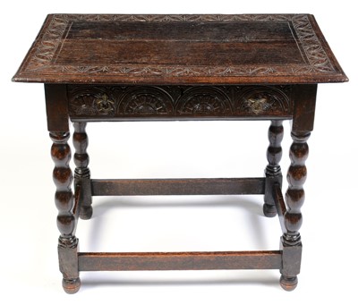 Lot 650 - Victorian oak side table
