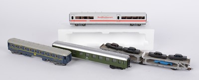 Lot 244 - HO-gauge Continental passenger and freight rolling stock