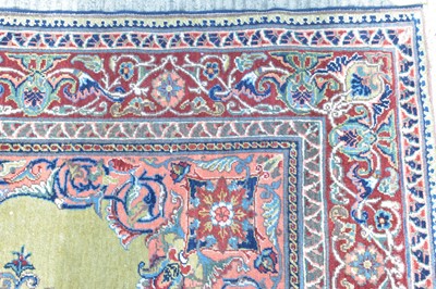 Lot 403 - A Kashan rug