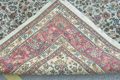 Lot 405 - A Kashan carpet