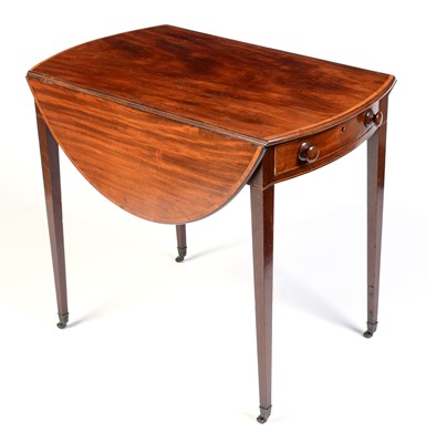 Lot 636 - Victorian mahogany and boxwood banded Pembroke table