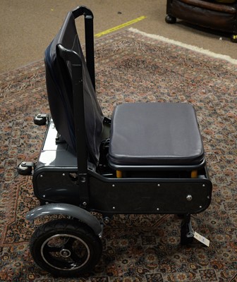 Lot 578 - An eFoldi electric foldable mobility scooter