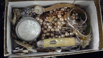 Lot 191 - A collection of gold, silver and costume jewellery.