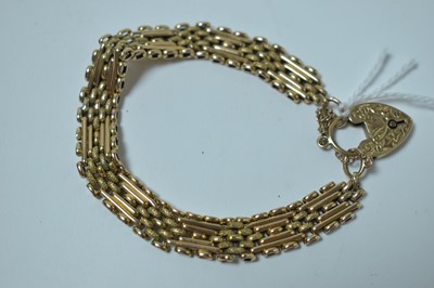Lot 250 - Yellow metal gate link bracelet