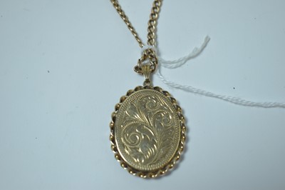 Lot 237 - A 9ct yellow gold locket and chain