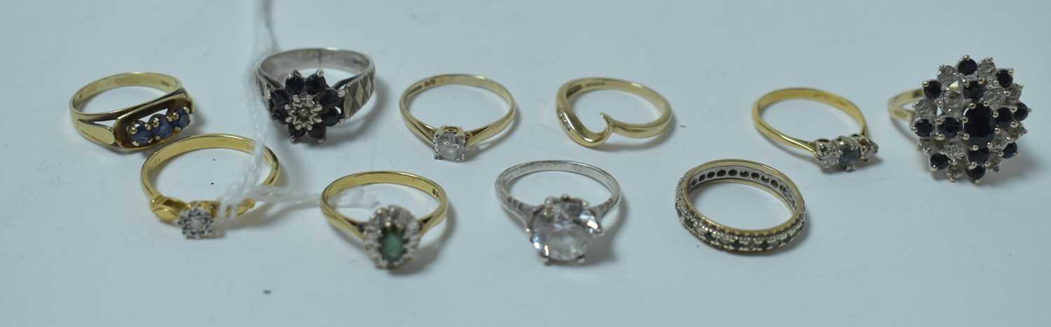 Lot 243 - A selection of gem set rings