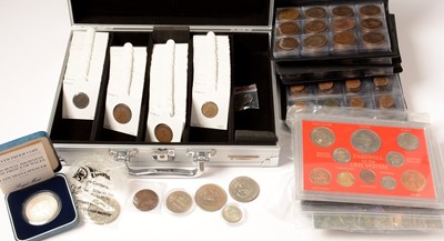 Lot 179 - British and foreign coinage, including: 3d...