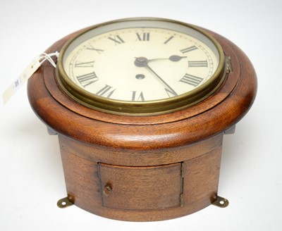 Lot 262 - A mahogany cased single fusee wall clock