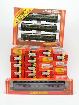 Lot 612 - Group of twenty-five boxed Hornby 00-gauge railway carriages.