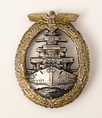 Lot 1110 - WWII Kriegsmarine High Seas Fleet badge