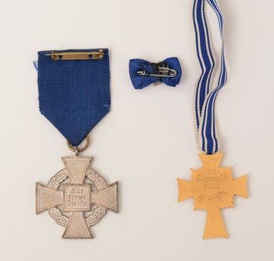 Lot 1115 - WWII German Faithful Service medal and a Mothers Cross