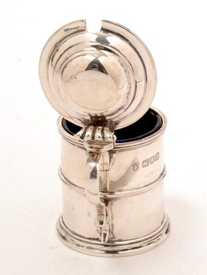 Lot 168 - An Edward VII silver mustard pot