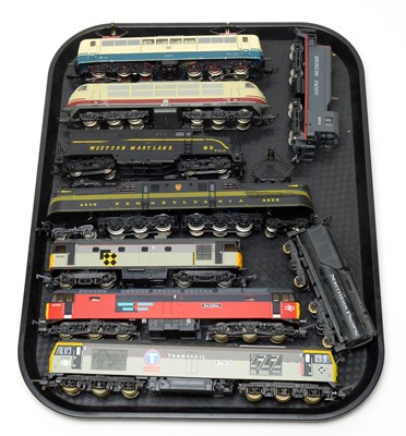 Lot 728 - Eight 00/HO-gauge unboxed trains and tenders.