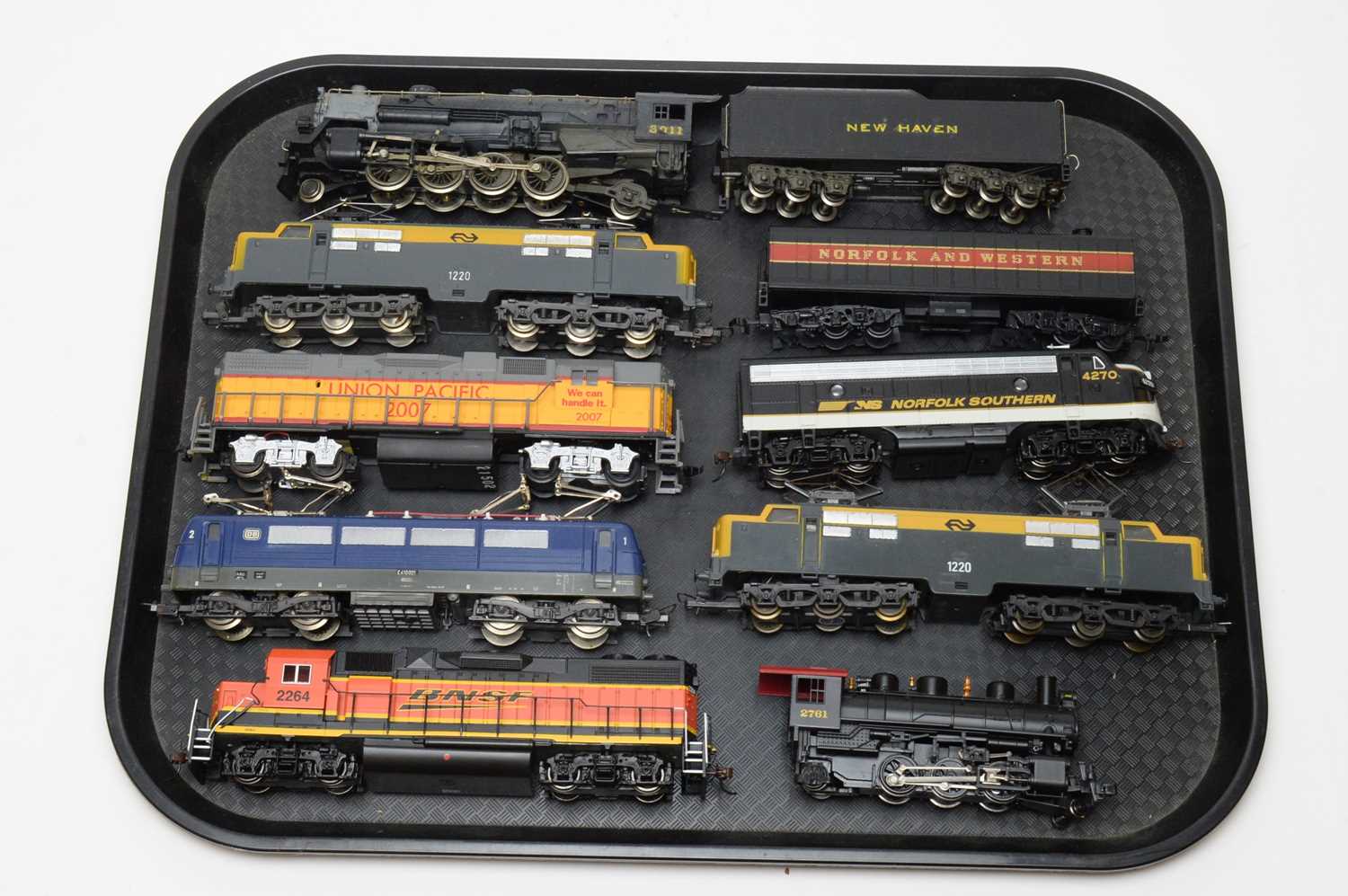 Lot 742 - Eight unboxed locomotives and tenders