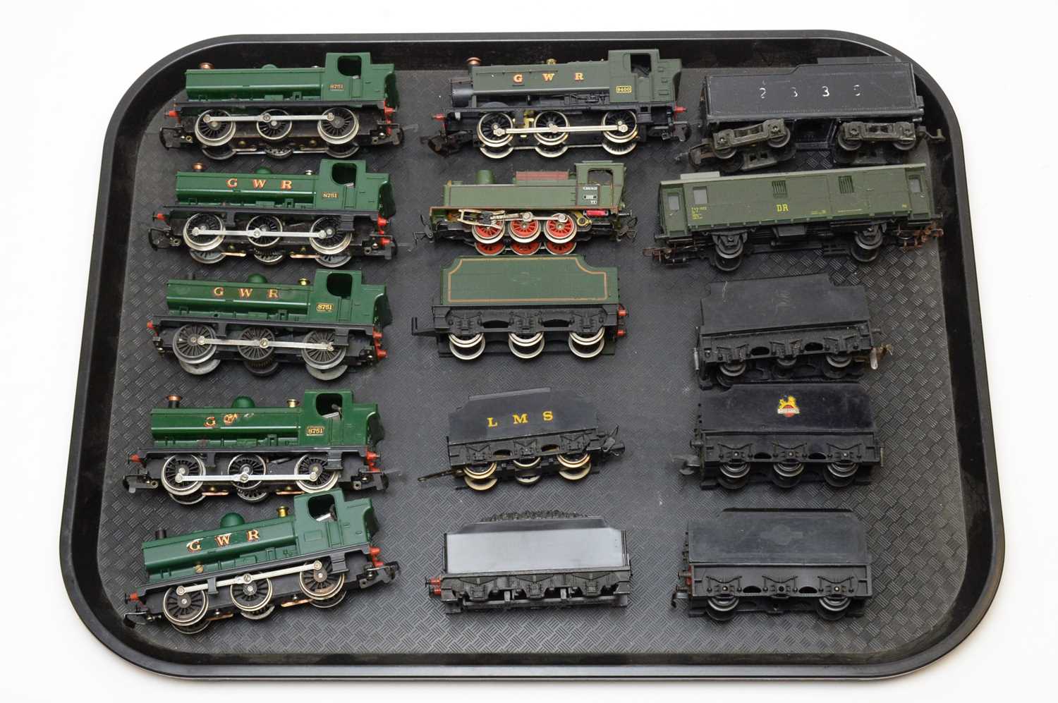 Lot 765 - Unboxed 00-gauge LIMA and other locomotives and tenders