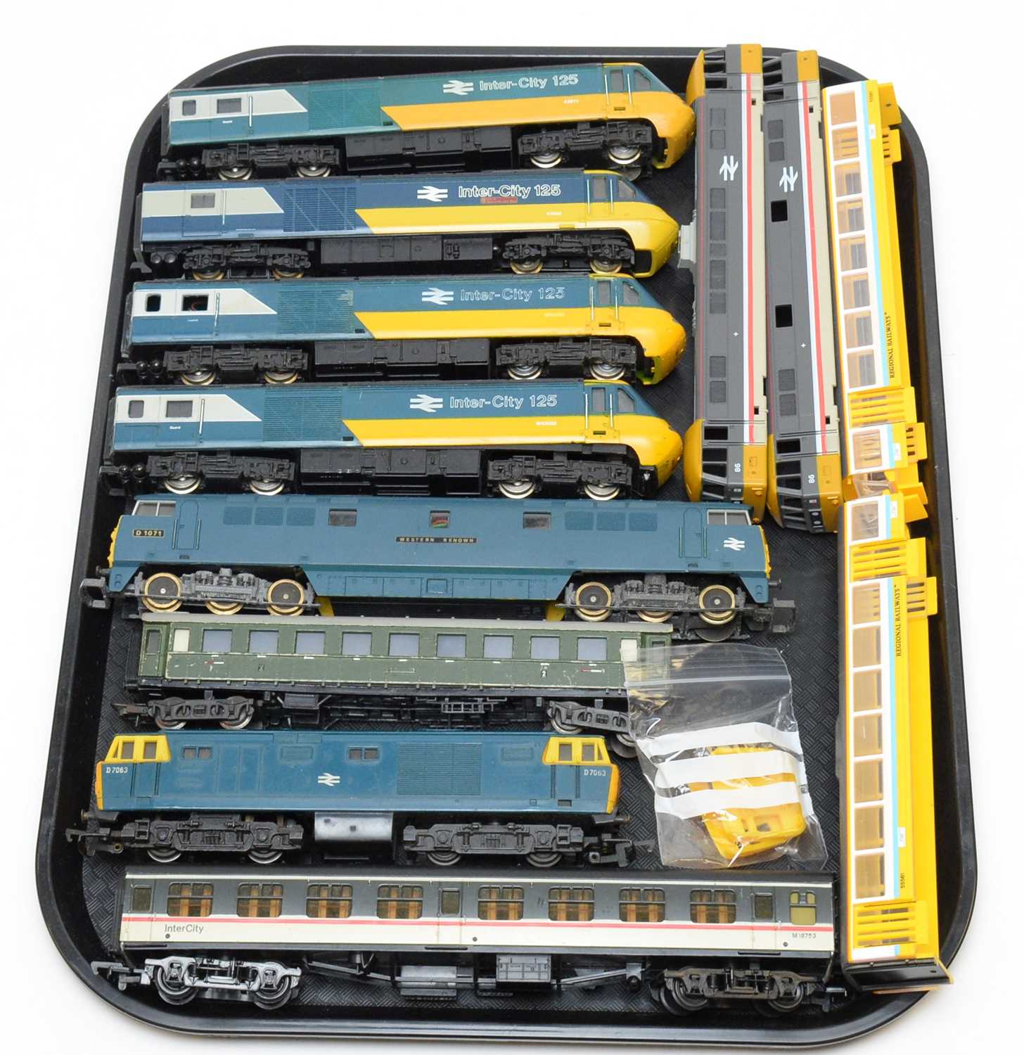 Lot 771 - Unboxed Inter-City trains and carriages.