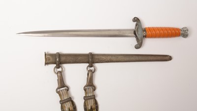 Lot 1184 - WWII German Heer Officers dagger and scabbard
