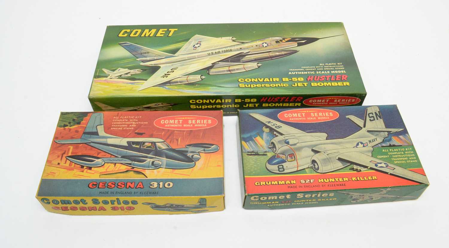 Lot 815 - Three boxed Comet Series scale model kits.