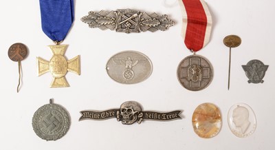 Lot 1029 - WWII German and later medals and awards