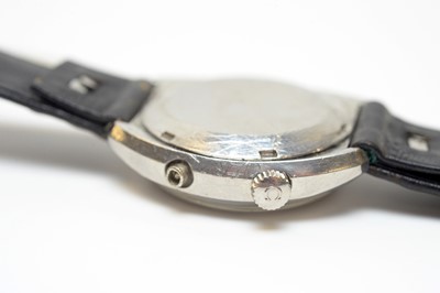 Lot 11 - A gentleman's Omega Chronostop wristwatch.