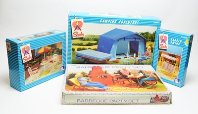Lot 928 - 1970's boxed Sindy and other outdoor furniture.