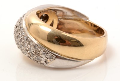 Lot 89 - A diamond and 9ct gold dress ring