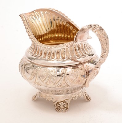 Lot 190 - A George IV silver cream jug, by Thomas Watson, Newcastle