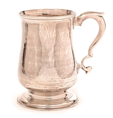Lot 192 - A George III silver tankard, by Langlands and Robertson