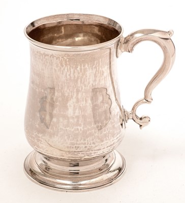 Lot 192 - A George III silver tankard, by Langlands and Robertson