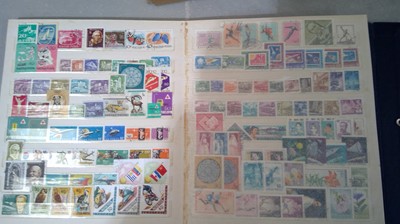 Lot 28 - World stamps, mostly in stock books