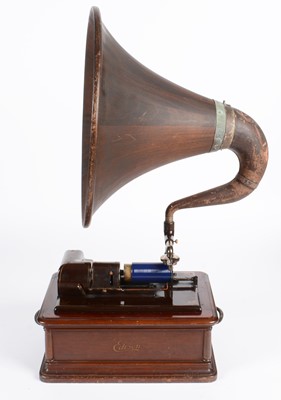 Lot 366 - Edison Opera Phonograph and horn and winder.