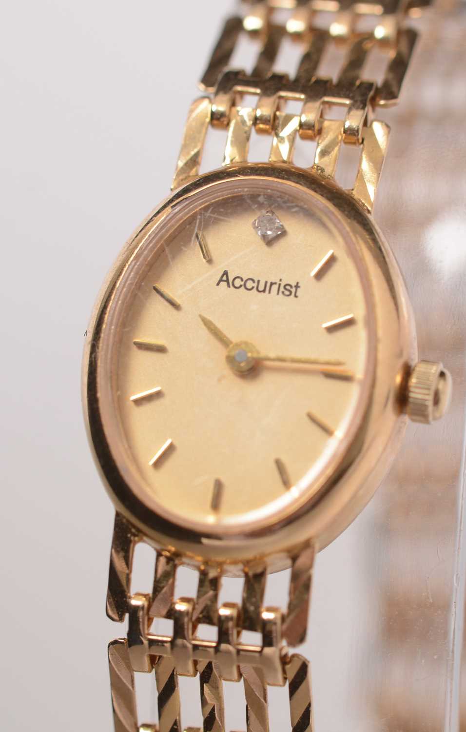 Lot 227 - A lady's diamond set 9ct gold Accurist wristwatch