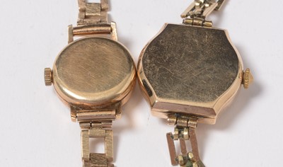 Lot 248 - A selection of vintage costume jewellery and watches.
