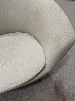 Lot 61 - A mid 20th Century moulded foam swivel armchair.