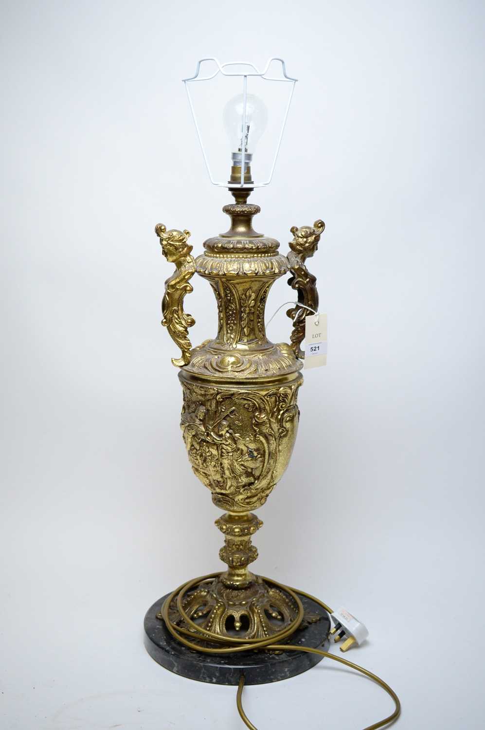 Lot 521 - Early 20th century gilt metal table lamp