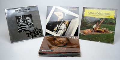 Lot 485 - 14 mixed LPs