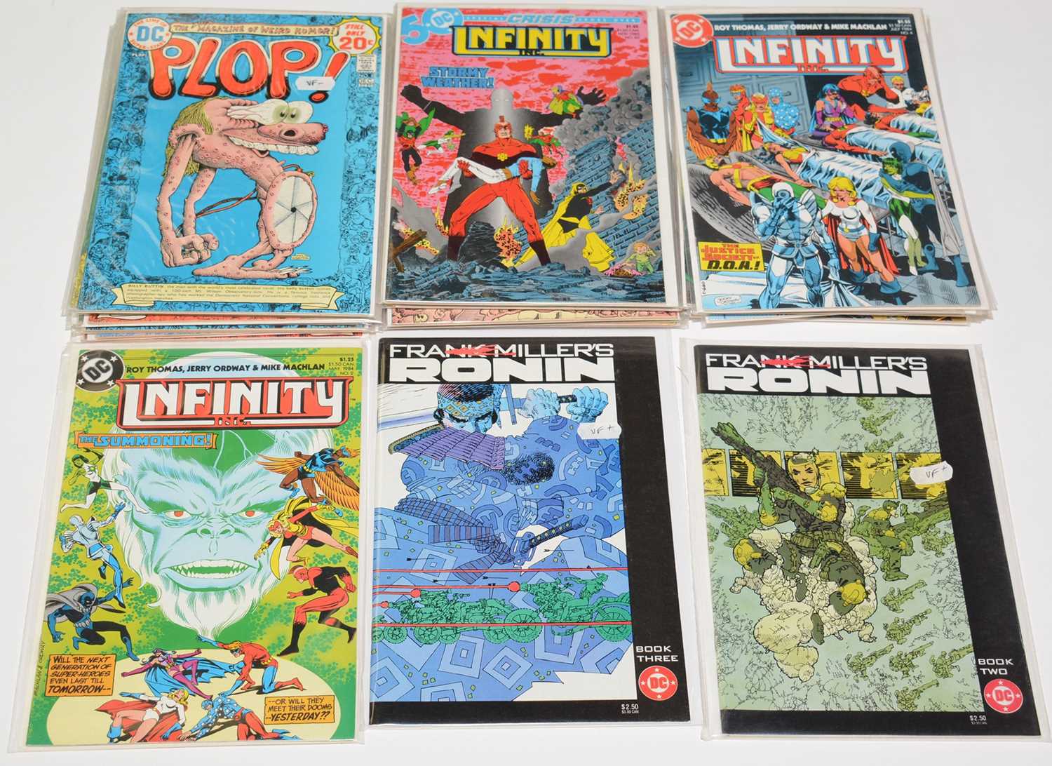 Lot 911 - DC Comics.