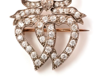 Lot 129 - A Victorian diamond heart pattern brooch