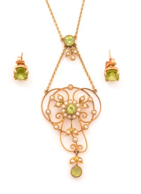 Lot 133 - Edwardian peridot and seed pearl necklace and peridot earrings