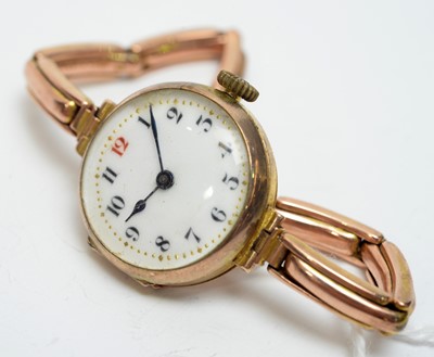 Lot 175 - An early 20th century lady's 9ct gold cased wristwatch.