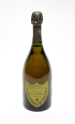 Lot 609 - A bottle of Dom Pérignon champagne, 1975