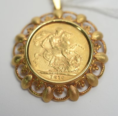 Lot 233 - A Queen Victoria gold sovereign