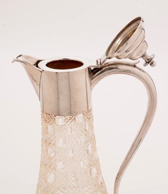 Lot 174 - An Edward VII silver mounted claret jug
