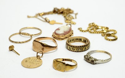 Lot 143 - Gold and yellow-metal jewellery.