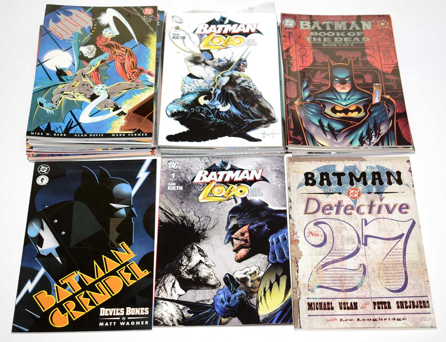 Lot 43 - DC Graphic Novels
